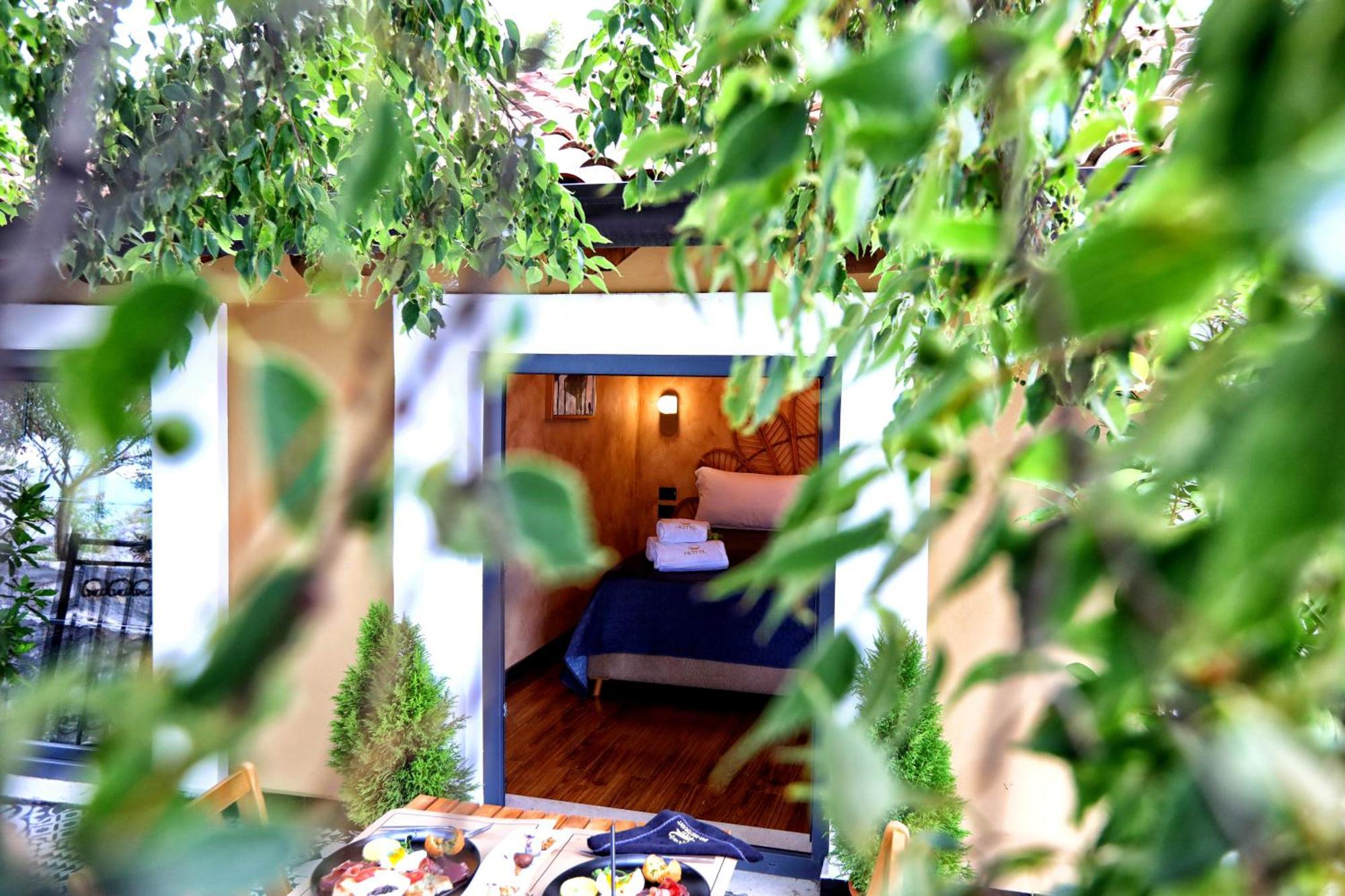 Hotel Labiatan Zogaji Zewnętrze zdjęcie