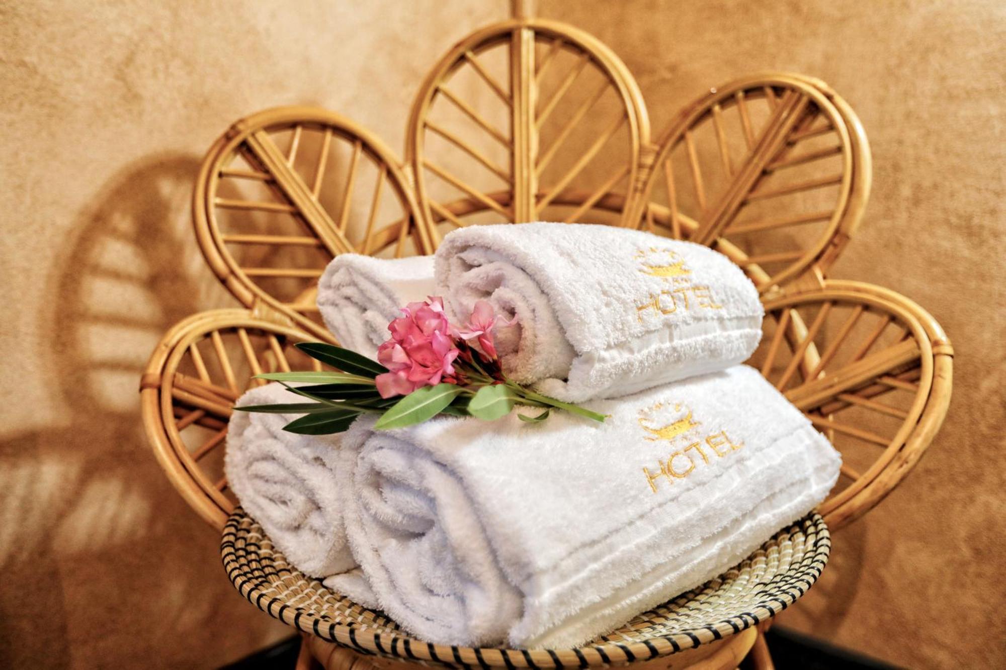 Hotel Labiatan Zogaji Zewnętrze zdjęcie
