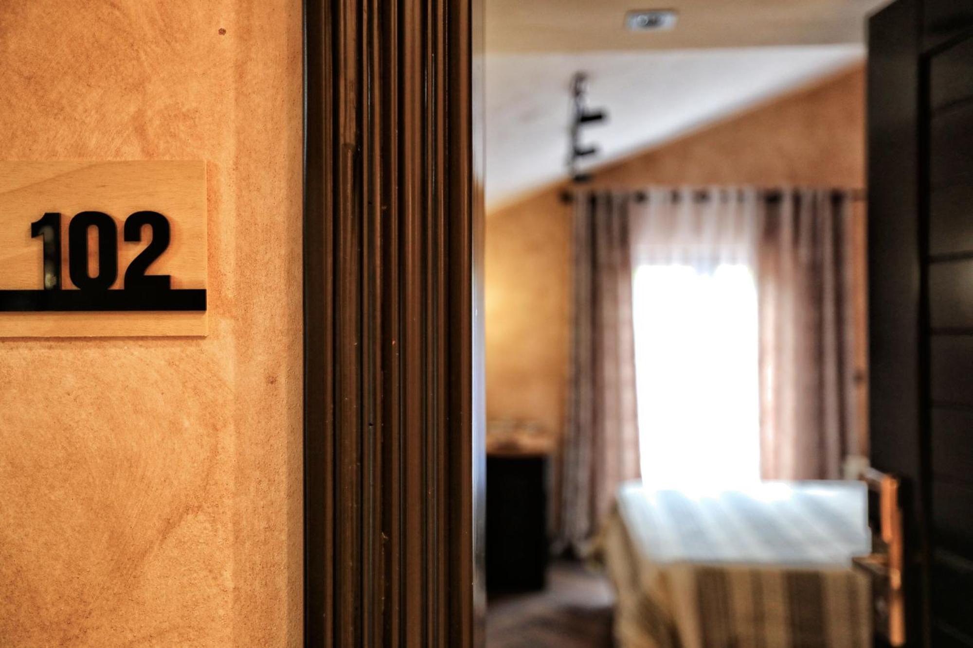 Hotel Labiatan Zogaji Zewnętrze zdjęcie